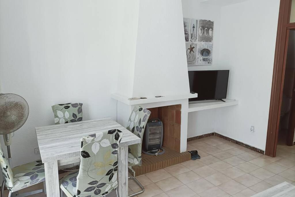 2 Bedroom Townhouse In Beautiful Gated Complex Benidorm Exteriör bild