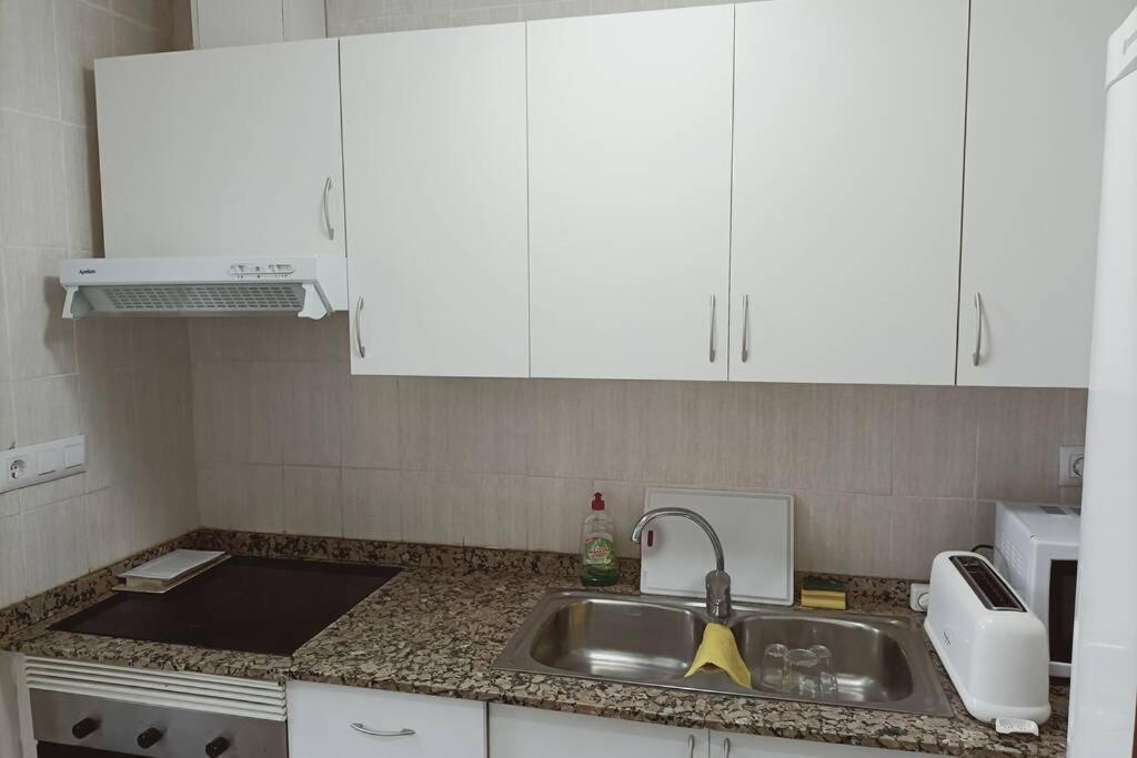 2 Bedroom Townhouse In Beautiful Gated Complex Benidorm Exteriör bild