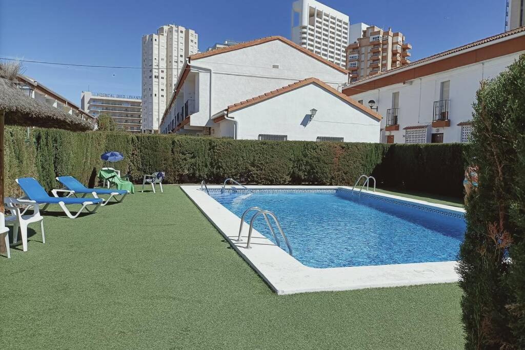 2 Bedroom Townhouse In Beautiful Gated Complex Benidorm Exteriör bild